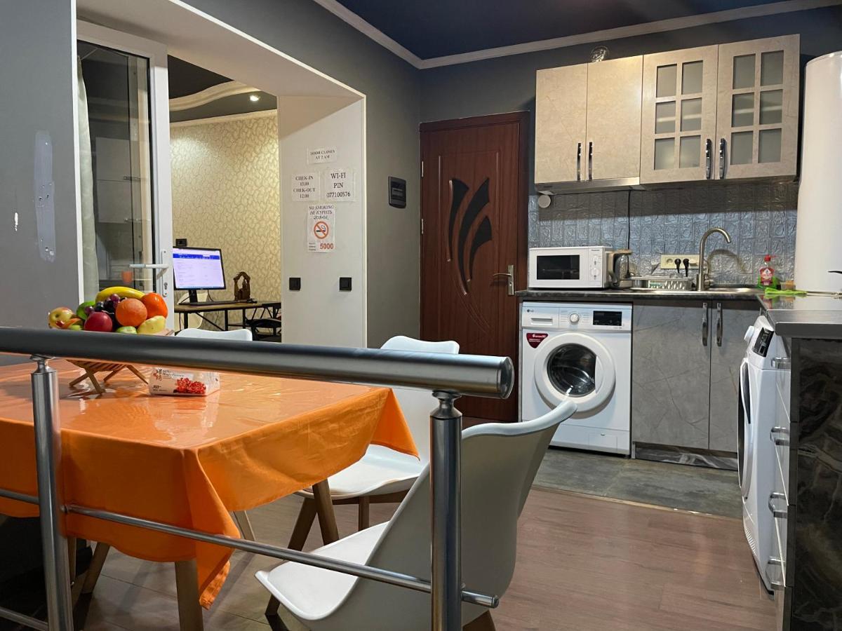 N 1 Hostel Jereván Kültér fotó